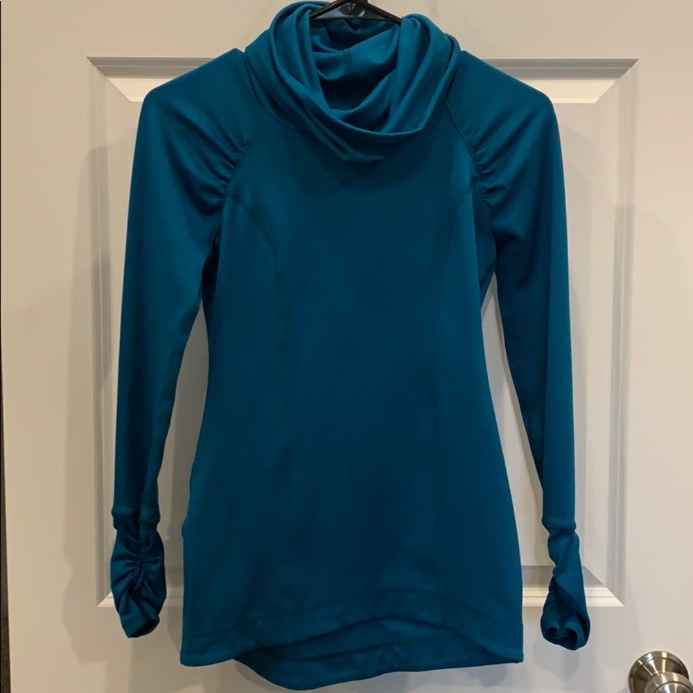 calia by carrie underwood sports top